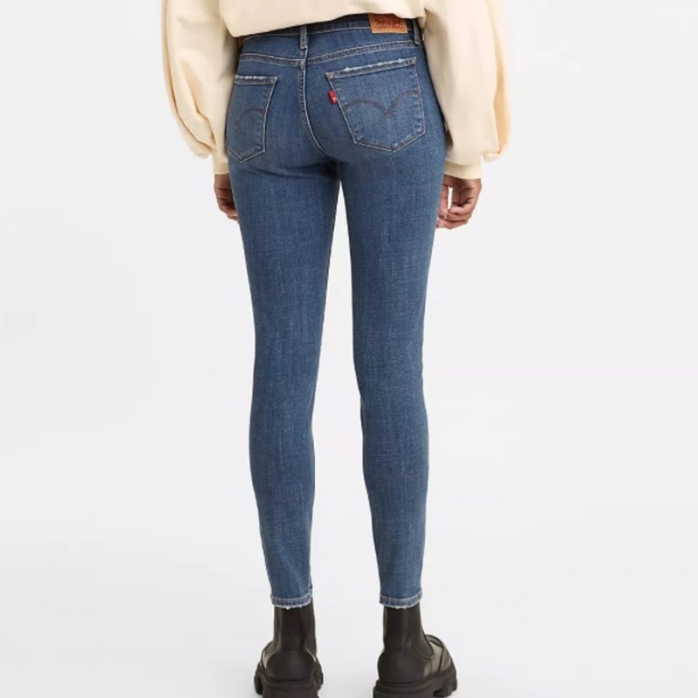 LEVIS 711 SKINNY WOMEN'S JEANS (Size 26 / 2)